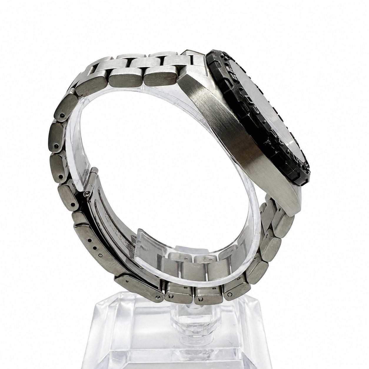 TAG Heuer Formula 1 WAZ1110 – angle 3