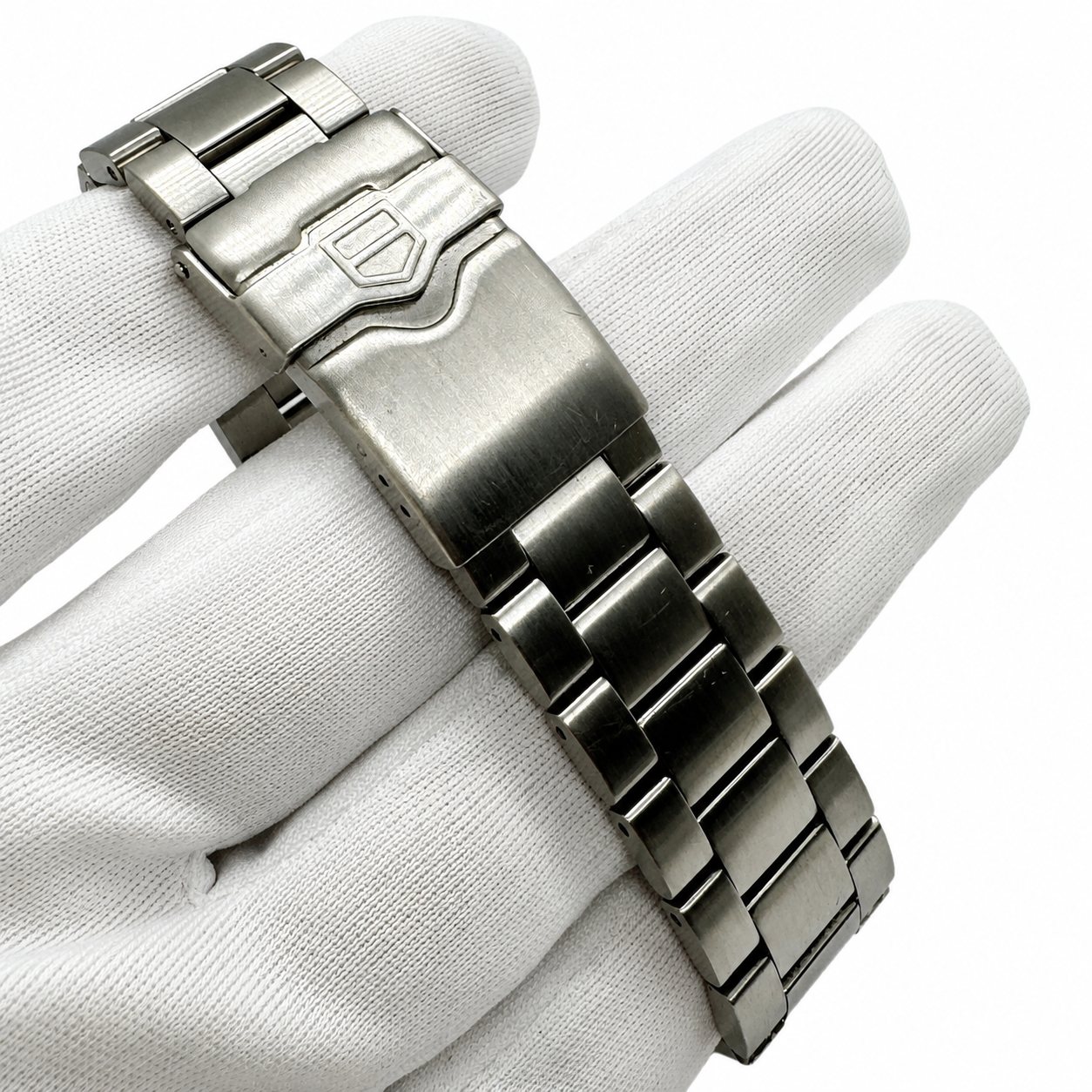 TAG Heuer Formula 1 WAZ1110 – angle 5