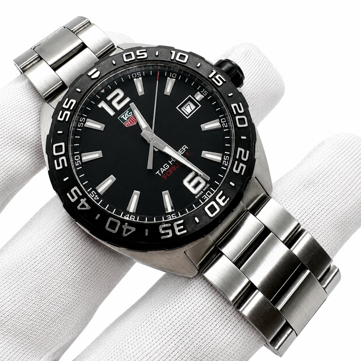TAG Heuer Formula 1 WAZ1110 – angle 2