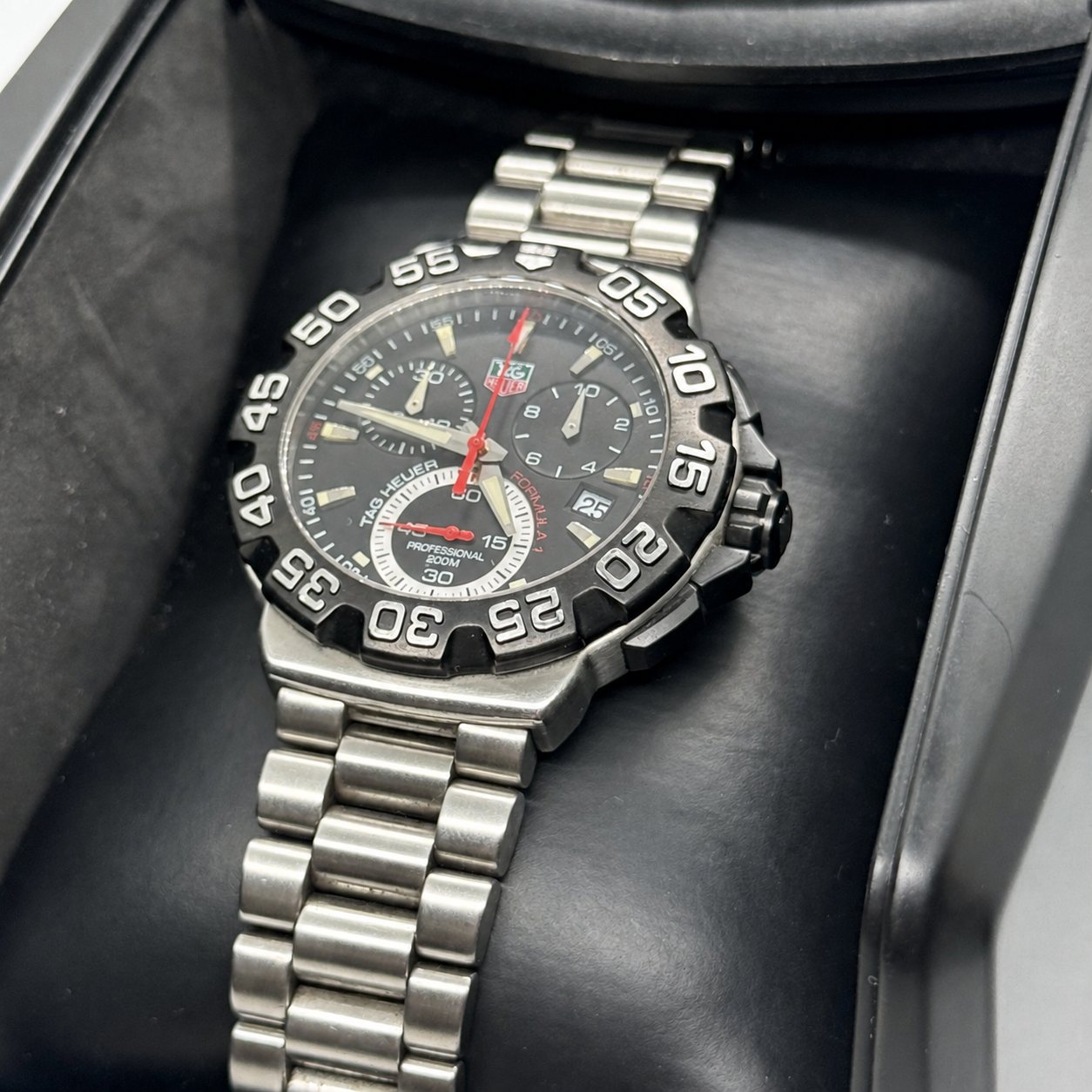 TAG Heuer Formula 1 CAH1110 – angle 2