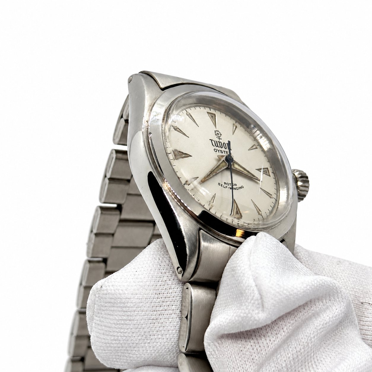 Tudor Oyster Prince 7810 – angle 3