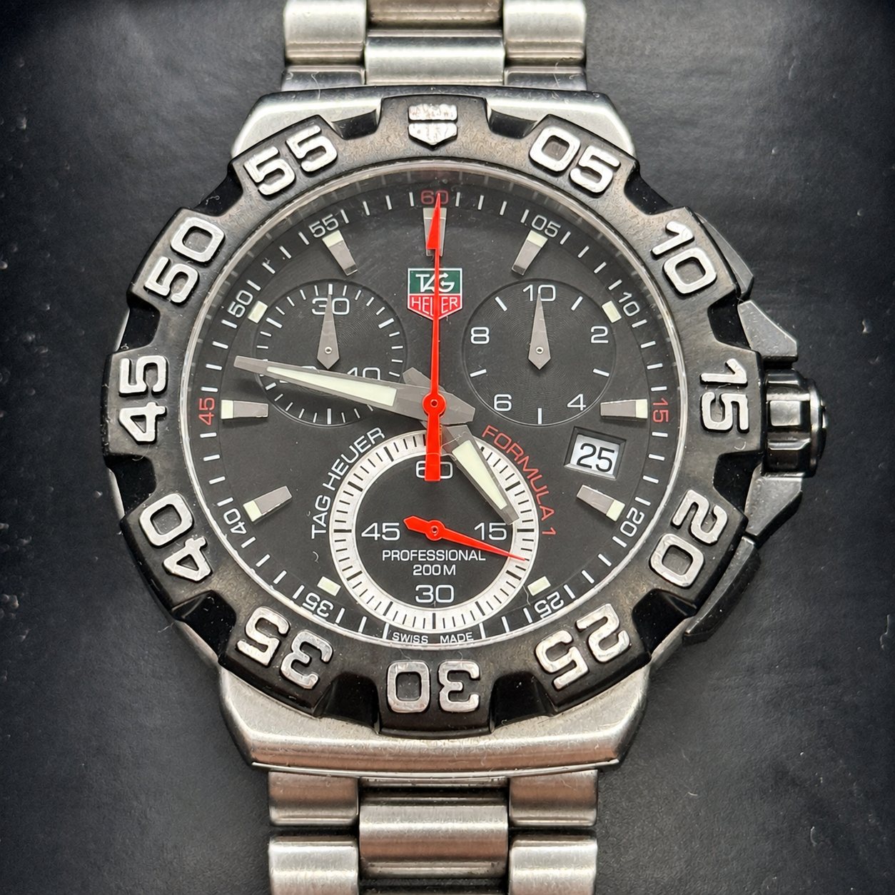 TAG Heuer Formula 1 CAH1110 – angle 3